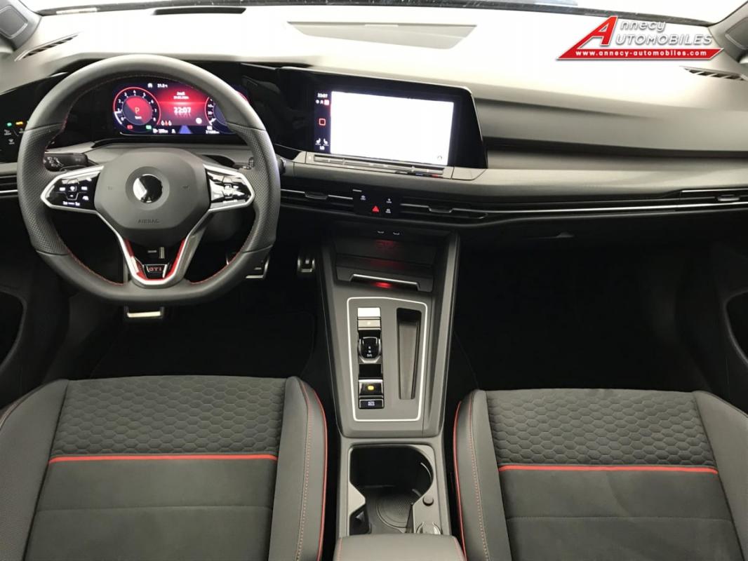 Volkswagen Golf - 8 2.0 TSI 300 DSG7 GTI CLUBSPORT