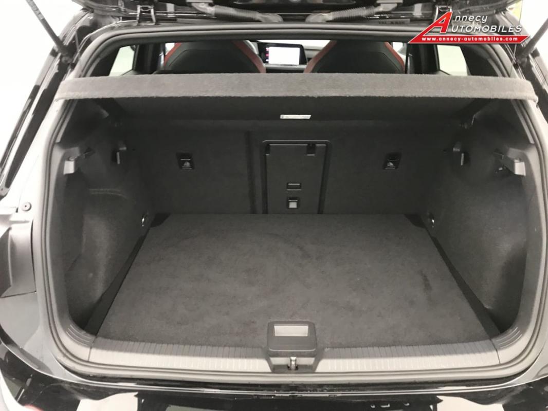 Volkswagen Golf - 8 2.0 TSI 300 DSG7 GTI CLUBSPORT