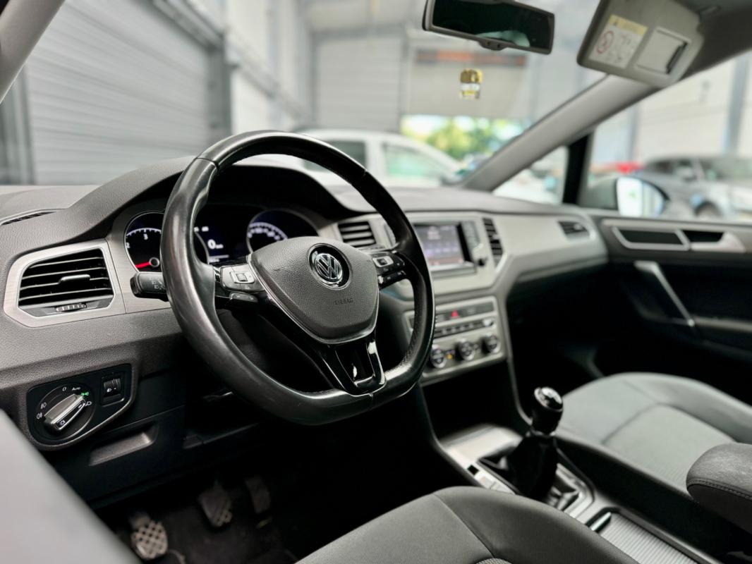 Volkswagen Golf Sportsvan - 1.6 TDI 110 CONFORT LINE BUSINESS