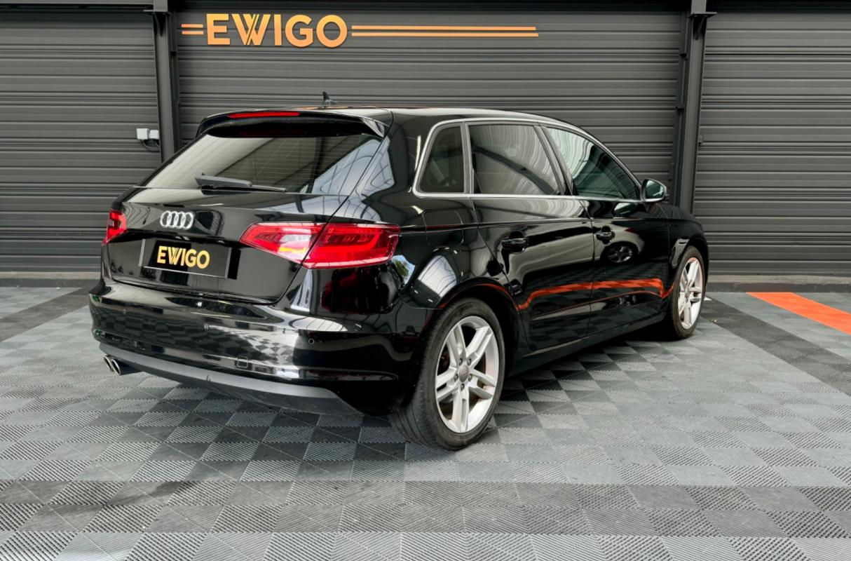 Audi A3 - SPORTBACK 2.0 TDI 150 AMBITION LUXE S-TRONIC