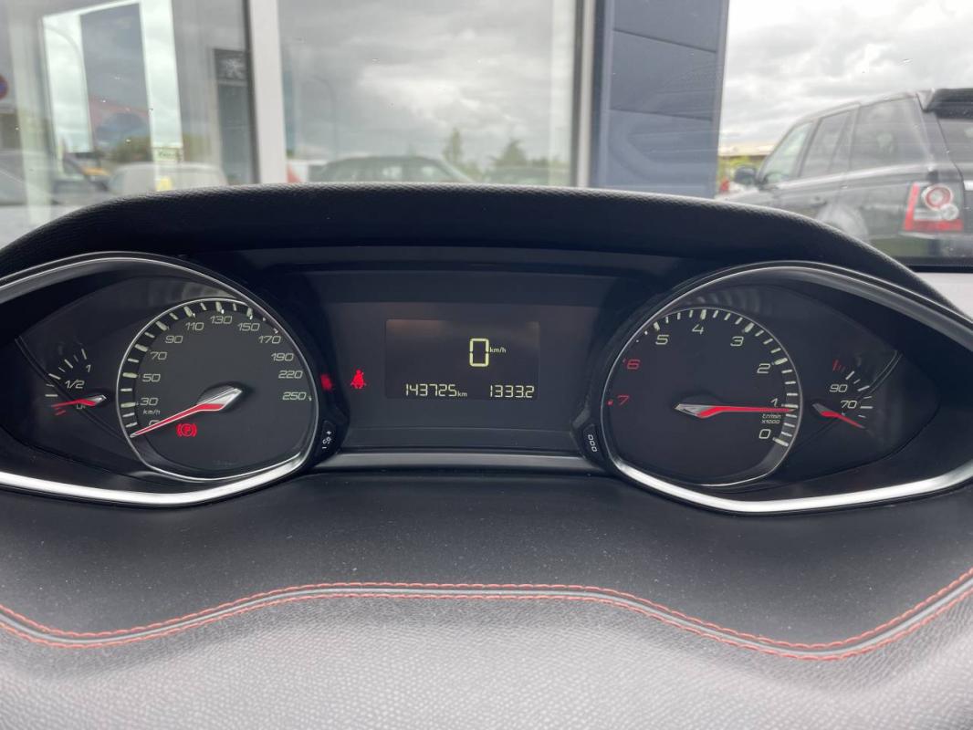 Peugeot 308 - II 1.2 PureTech 130 S&amp;S GT Line