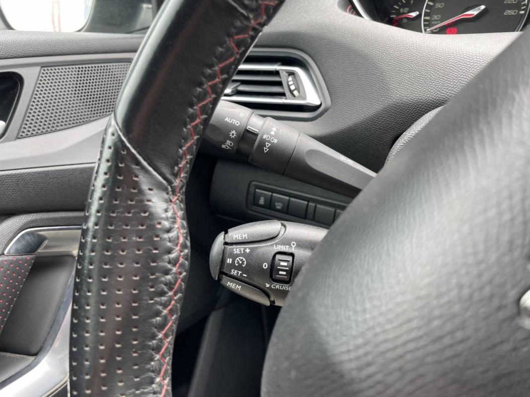 Peugeot 308 - II 1.2 PureTech 130 S&amp;S GT Line