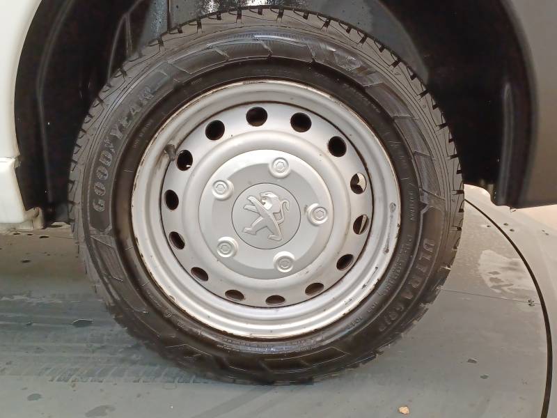 Peugeot Expert - (31) FOURGON TOLE 229 L1H1 1.6 HDI 90 FAP PACK CD CLIM