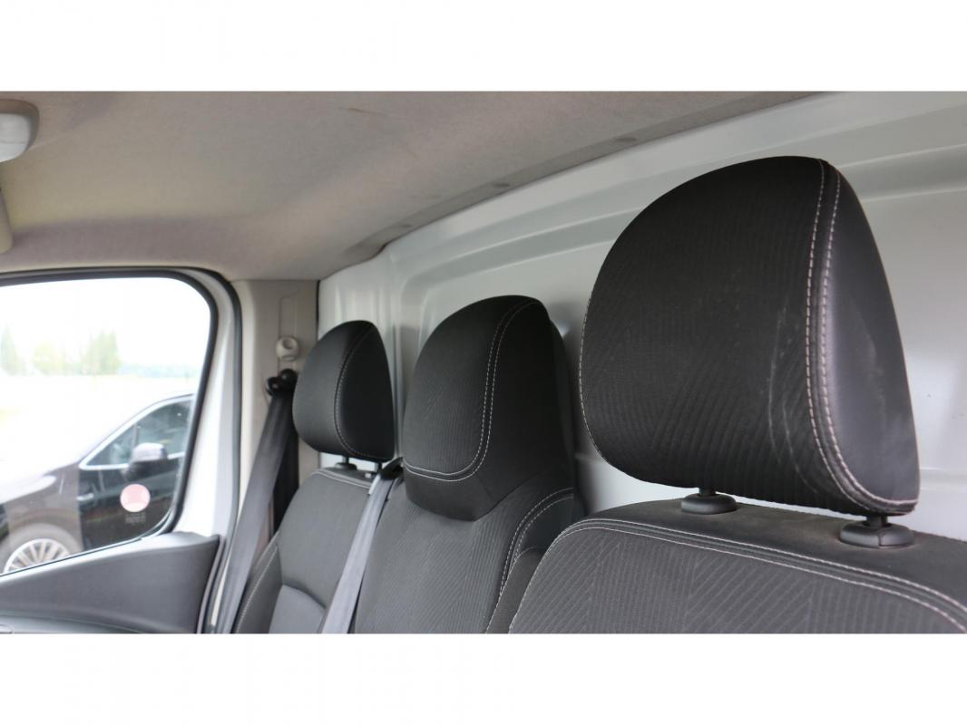 Renault Trafic - L2H1 1300 Kg 2.0 dCi - 120 III FOURGON Grand Confort PHASE 2
