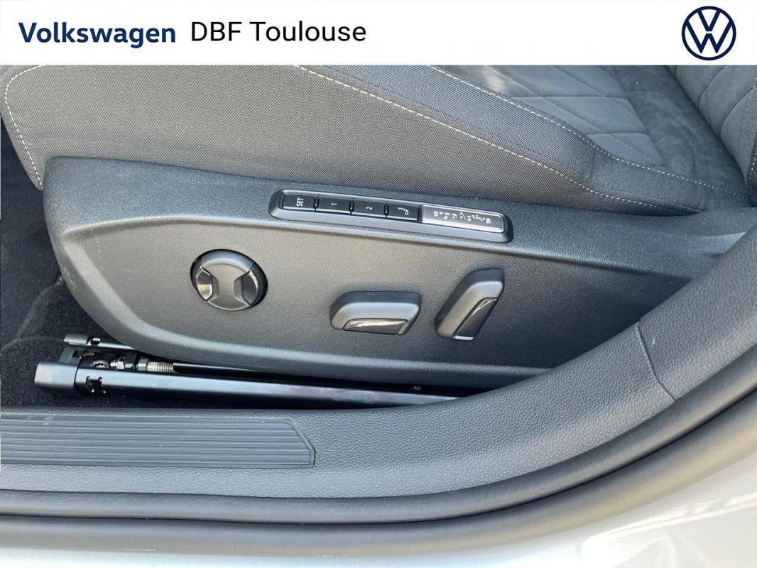Volkswagen Golf - 1.4 Hybrid Rechargeable OPF 204 DSG6 Style