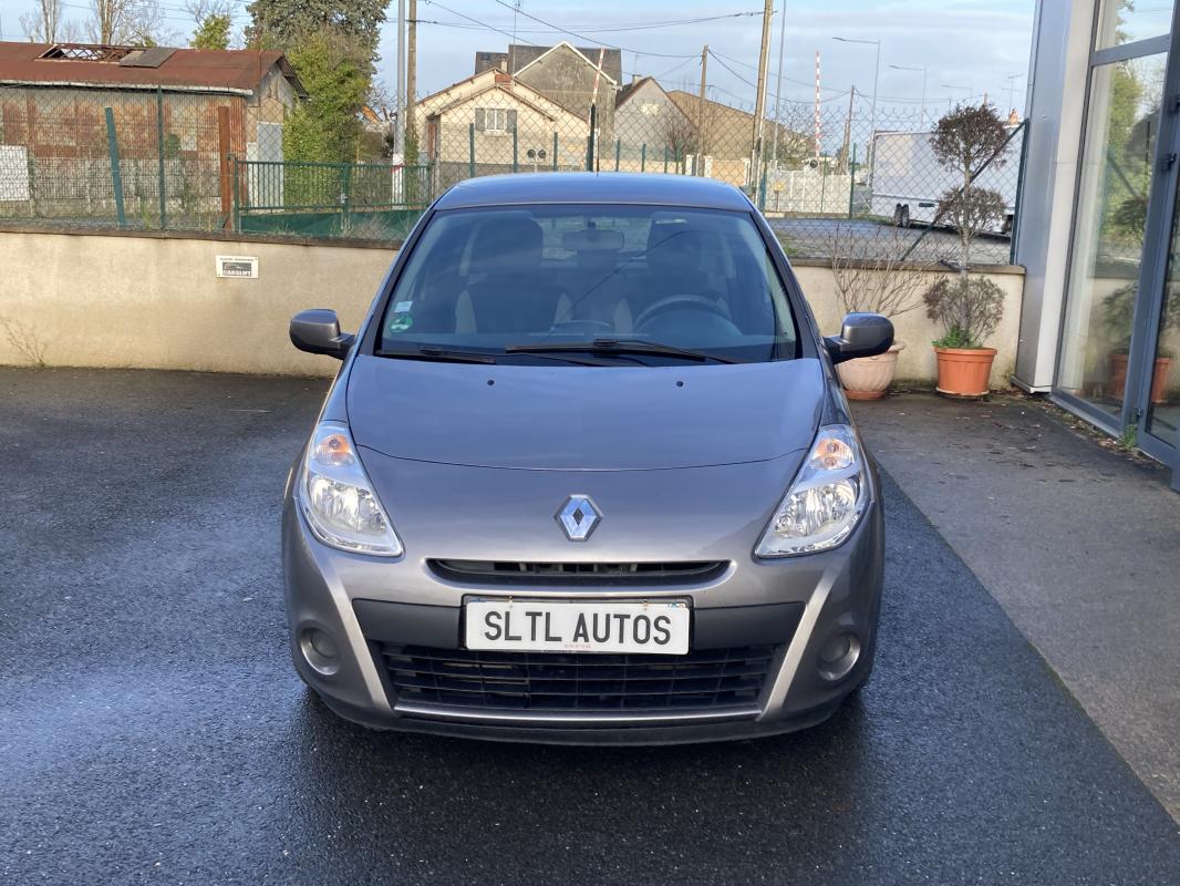 Renault Clio - 1.5 DCI 75 CH ACCESS GARANTIE 6 MOIS / REPRISE POSSIBLE