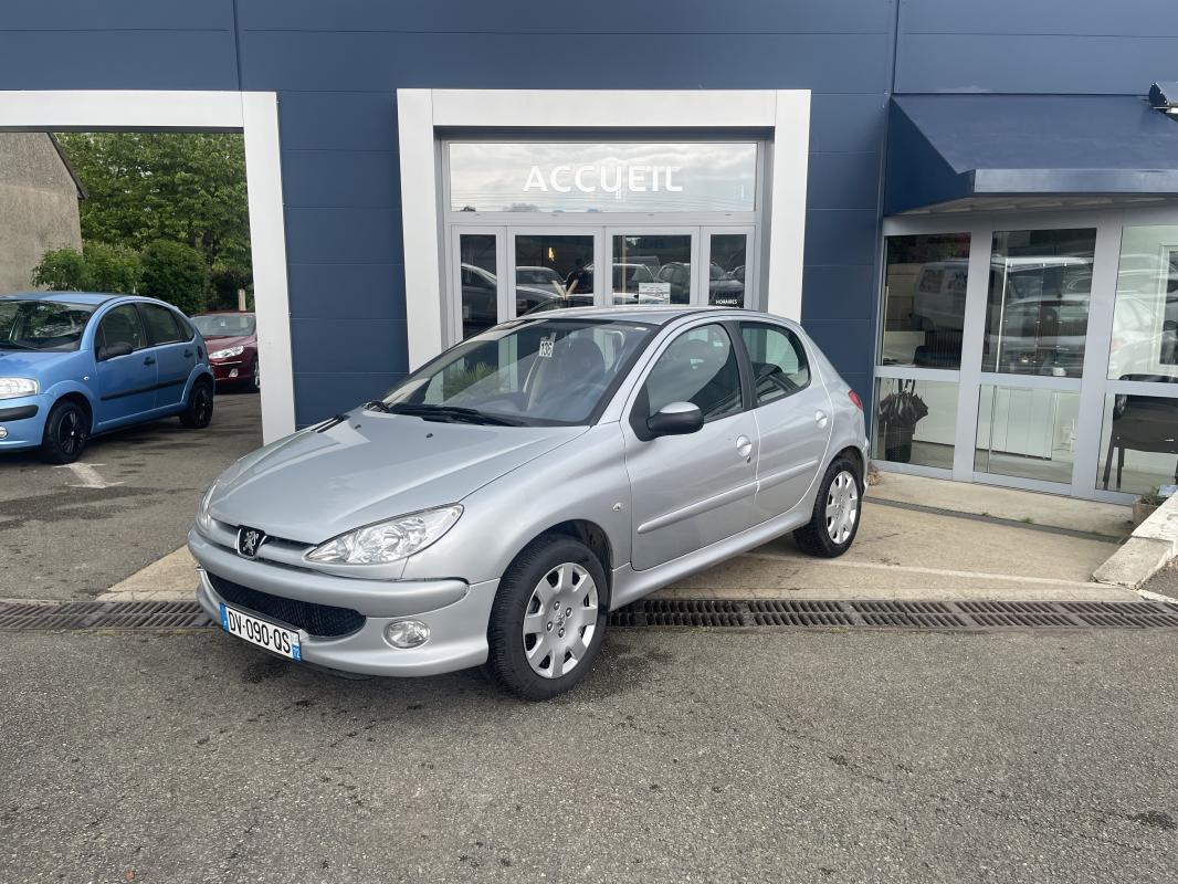 PEUGEOT 206 - XT 1L6 I 16V 110 CV BVA 4 (2006)