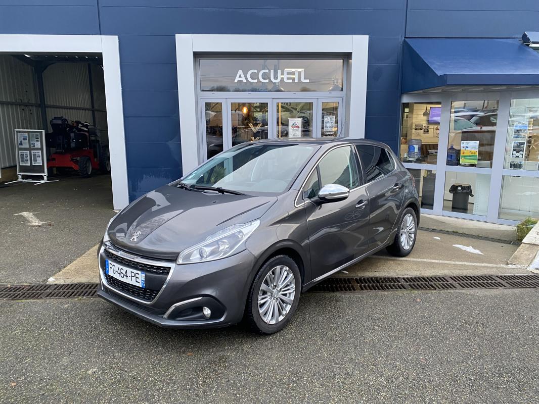 PEUGEOT 208 - 1,2 82 CV BVM5 FINITION ALLURE (2019)