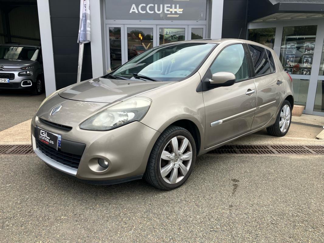 RENAULT CLIO - III 1.5 DCI 85CH EXCEPTION TOMTOM QUICKSHIFT BVA 5P - TOIT OUVRANT (2010)