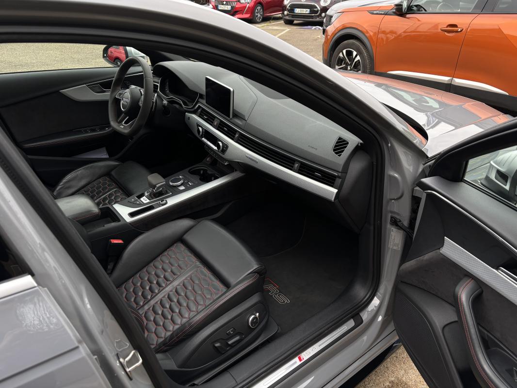 Audi RS4 Avant - 2.9 TFSI 450CV - FR_ TOIT OUVRANT SIEGES CH _