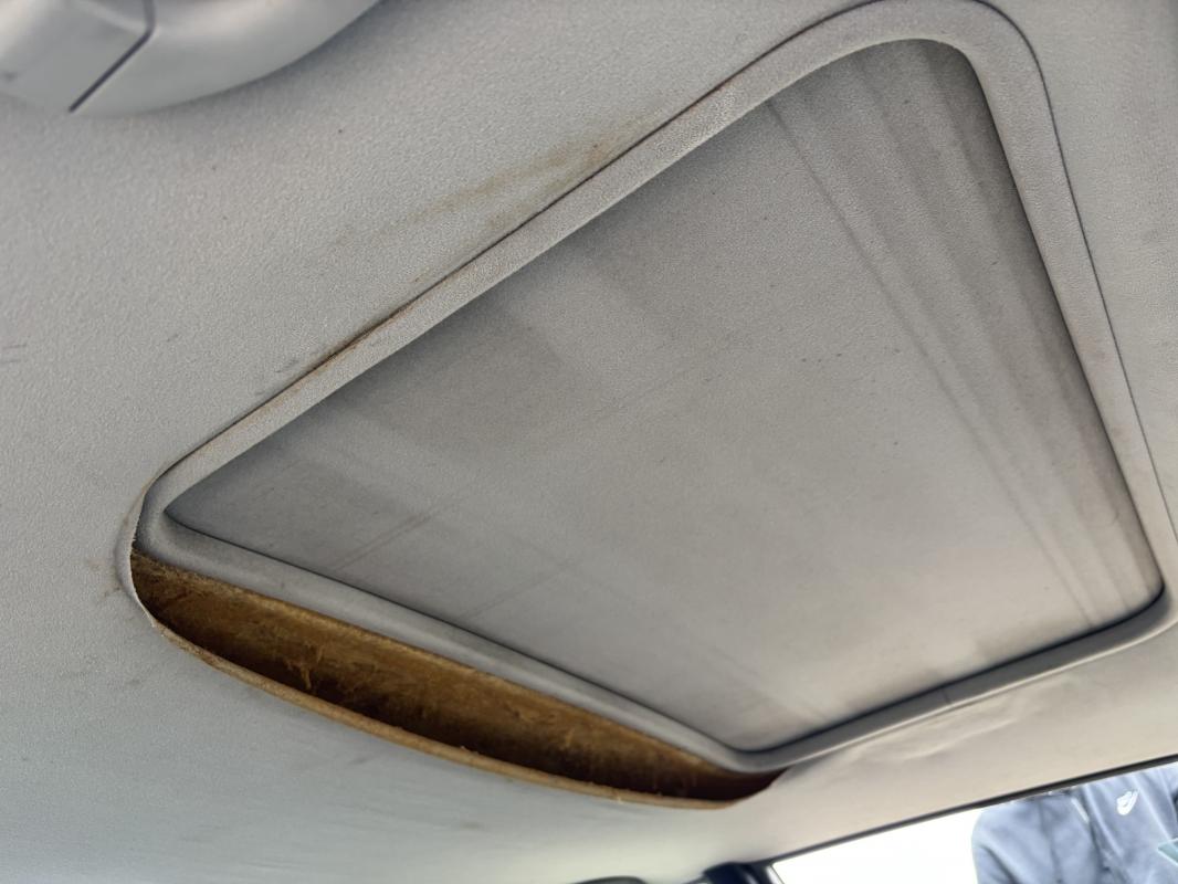 BMW 328 - COUPE E36 PACK M 193CV - A RESTAURER