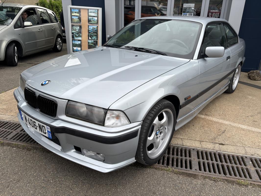 BMW 328 - COUPE E36 PACK M 193CV - A RESTAURER
