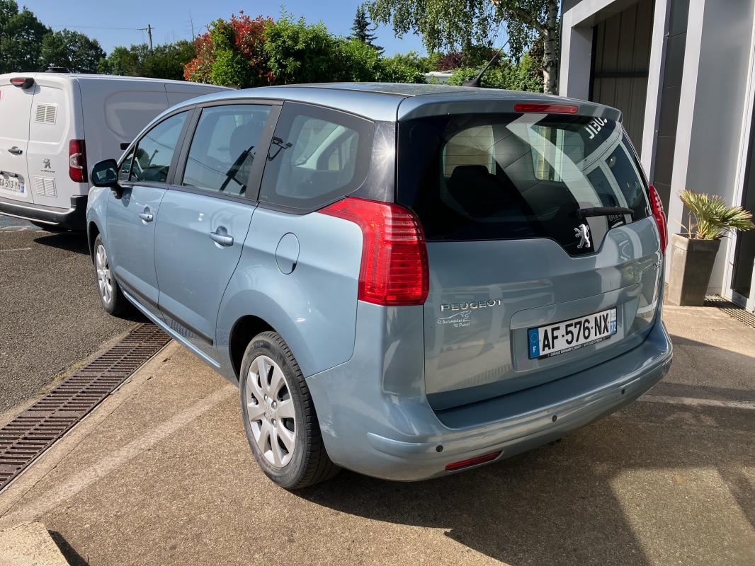 Peugeot 5008 - 1.6L HDI 112 CV CONFORT PACK BVA