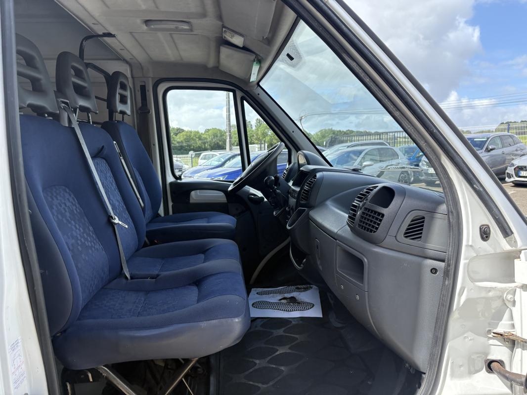 Peugeot Boxer - ph2 2.0i 110cv 3T. CONFORT 3 PLACES TVA RECUPERABLE