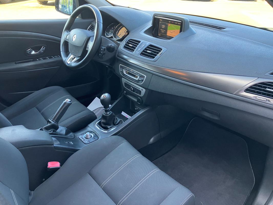 Renault Mégane - III PHASE 3 1.2L TCE 115 CV LIMITED + SIEGE CHAUFFANT