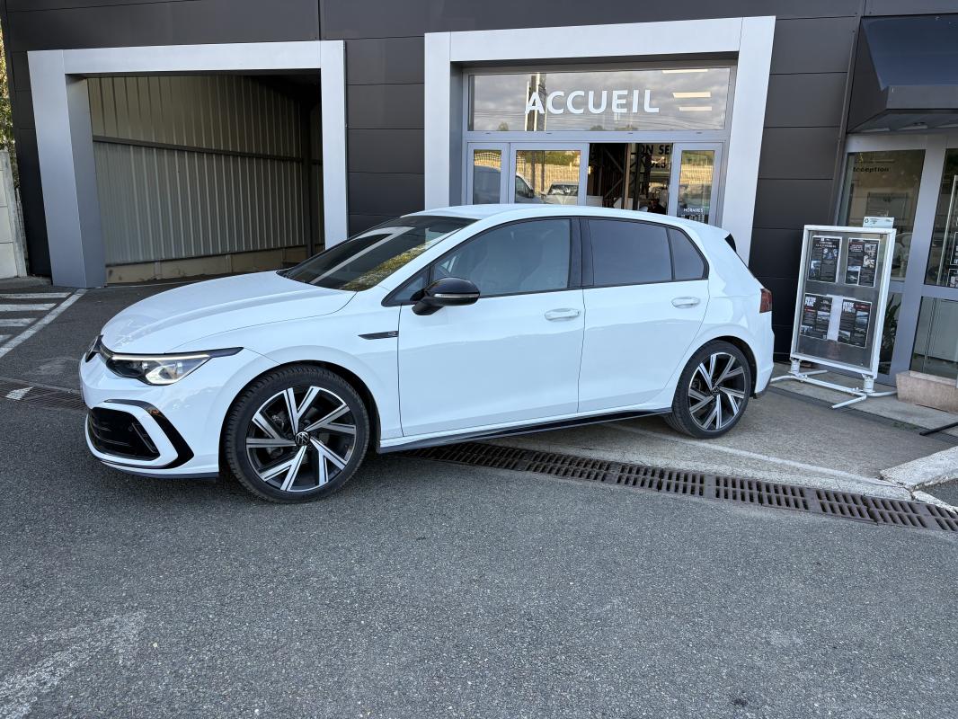Volkswagen Golf - 2.0L TDI 150 CV R-LINE DSG 7 + ATTELAGE + SIEGE CHAUFFANT ET VOLANT