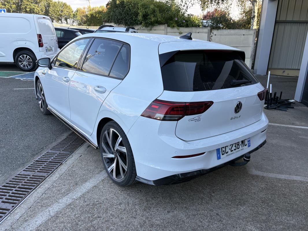 Volkswagen Golf - 2.0L TDI 150 CV R-LINE DSG 7 + ATTELAGE + SIEGE CHAUFFANT ET VOLANT