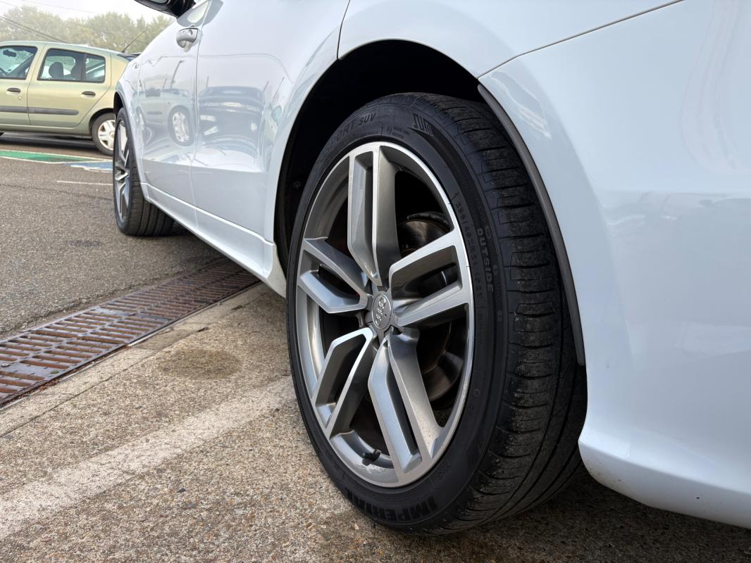 Audi SQ5 - V6 3.0 BiTDI Plus 340 Quattro Tiptronic 8 - ATTELAGE