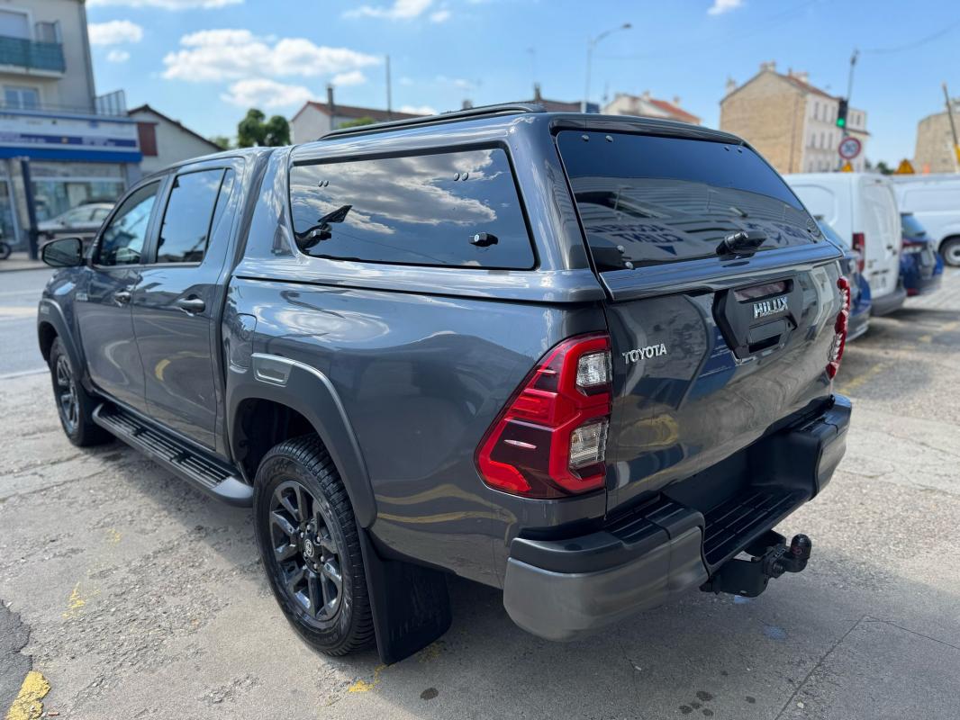 Toyota Hilux - IV 4WD 2.8 D-4D 204 DOUBLE CABINE INVINCIBLE