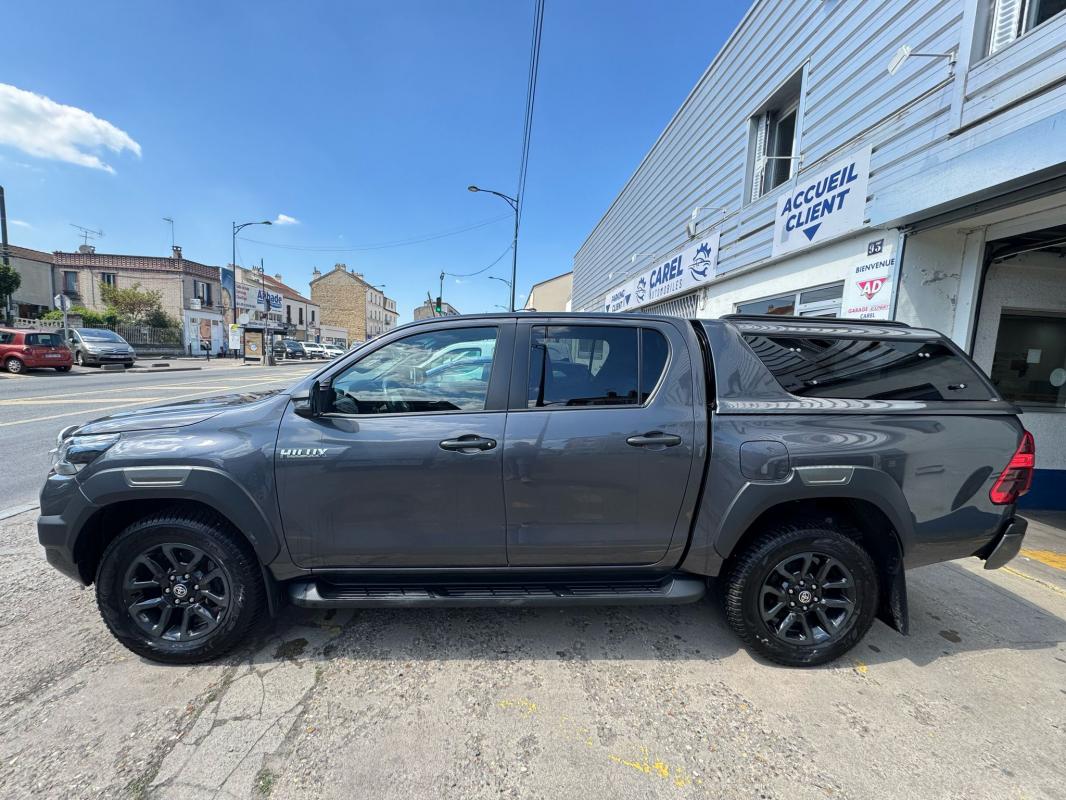 Toyota Hilux - IV 4WD 2.8 D-4D 204 DOUBLE CABINE INVINCIBLE